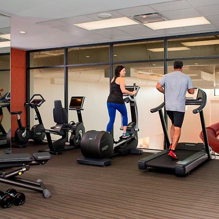 Courtyard By Marriott Calgary South Hotel Ngoại thất bức ảnh