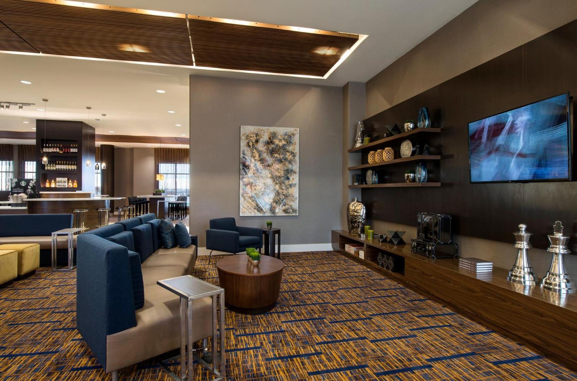 Courtyard By Marriott Calgary South Hotel Ngoại thất bức ảnh