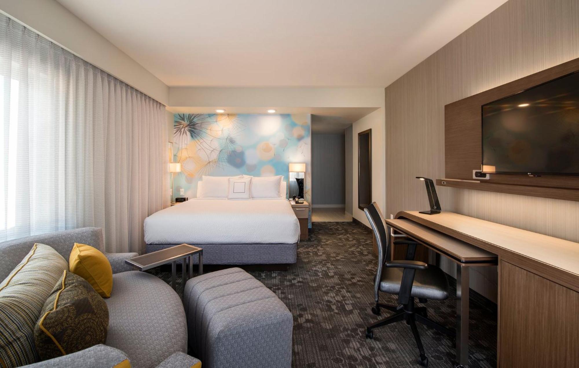 Courtyard By Marriott Calgary South Hotel Ngoại thất bức ảnh