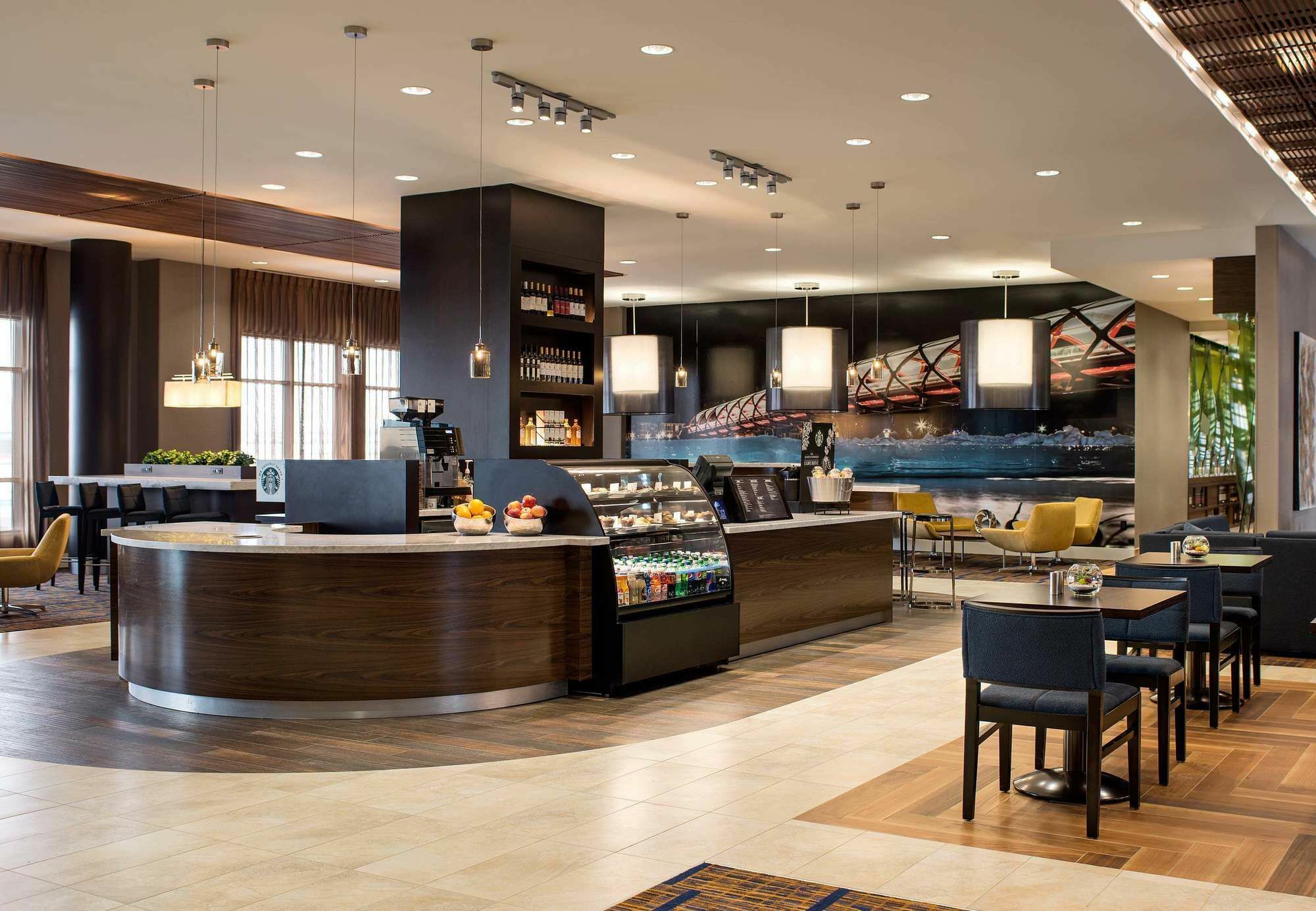 Courtyard By Marriott Calgary South Hotel Ngoại thất bức ảnh