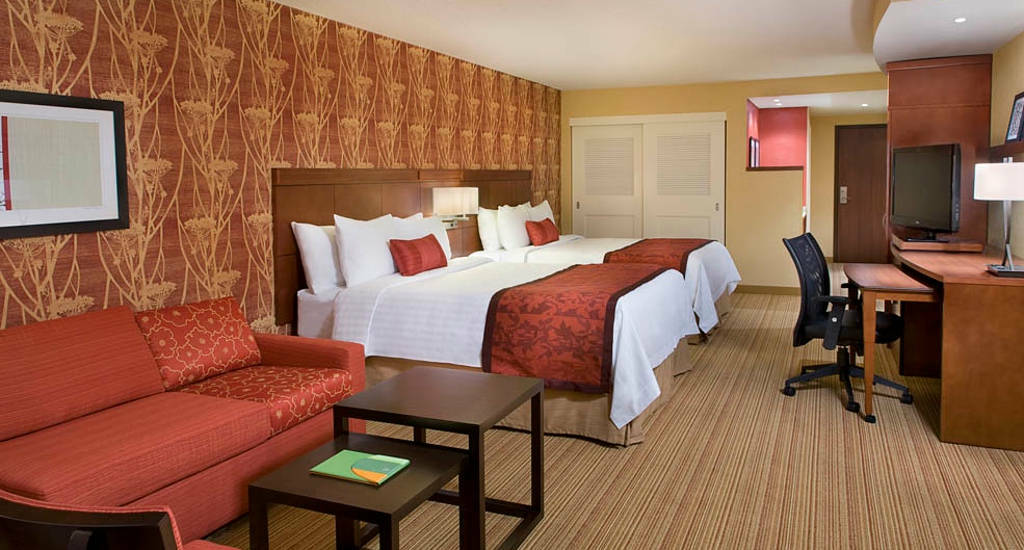 Courtyard By Marriott Calgary South Hotel Ngoại thất bức ảnh